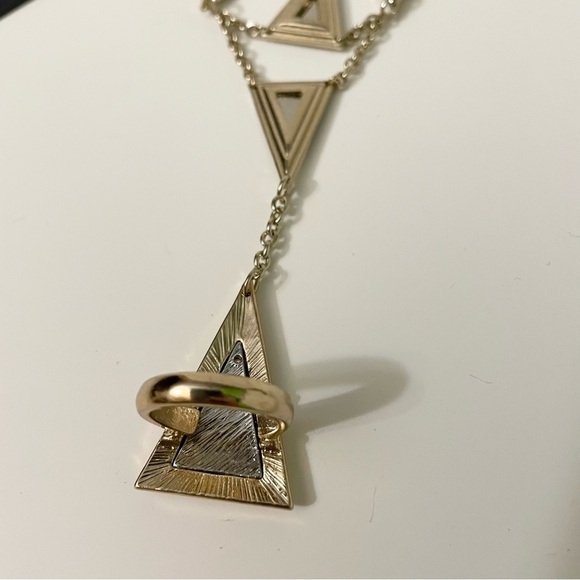 Bebe Triangular Tribal Hand Jewelry Ring Hand Chain - Picture 4 of 15